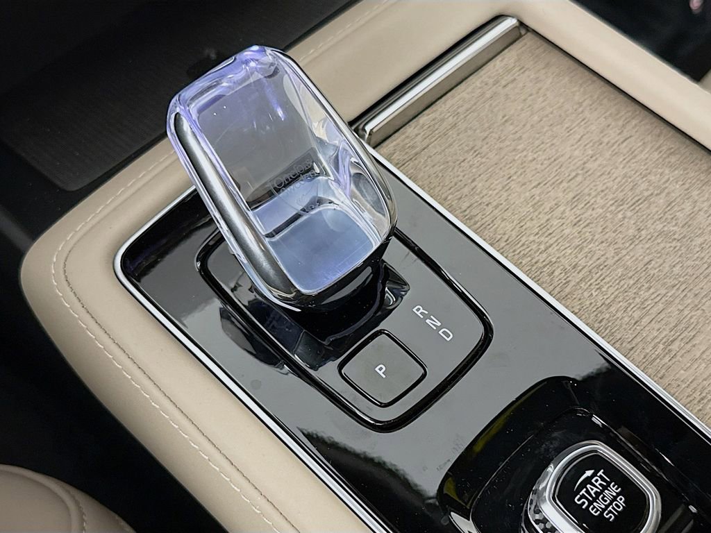 New 2026 Volvo XC90 B6 Plus w/ Protection Package image 17