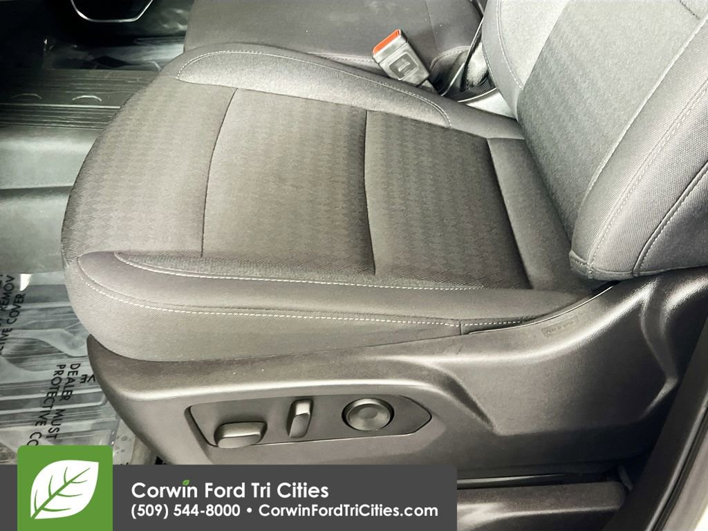 Used 2025 GMC Sierra 3500 SLE w/ SLE Value Package image 21