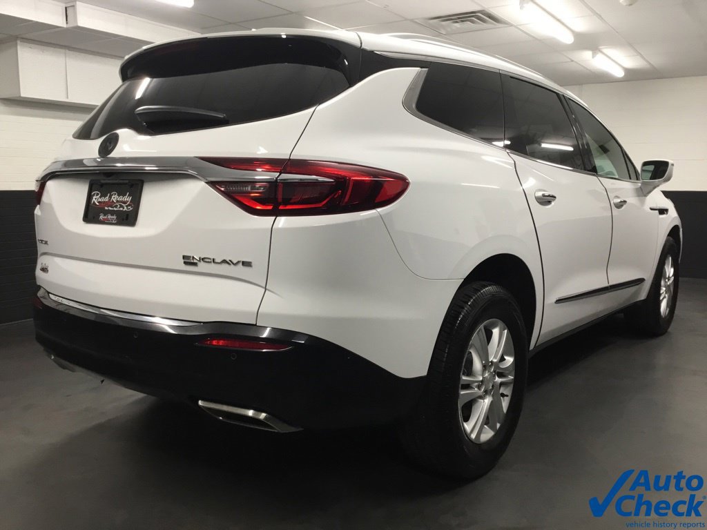 Used 2018 Buick Enclave Essence AWD/4WD image 10