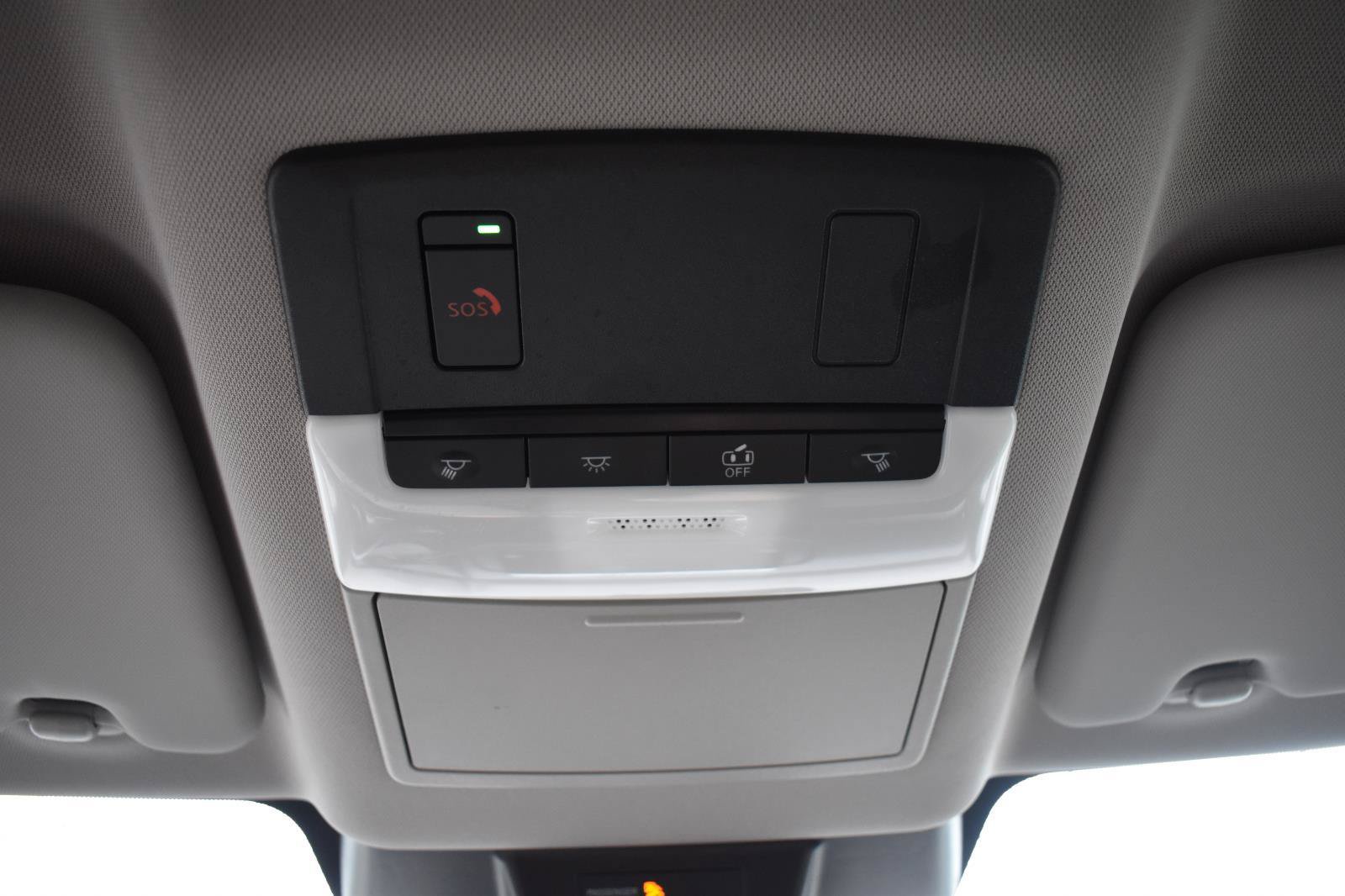 Used 2023 Nissan Rogue SV FWD image 38