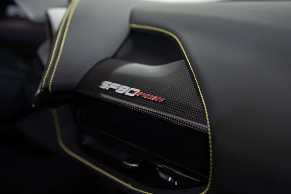 Used 2022 Ferrari SF90 Spider image 20