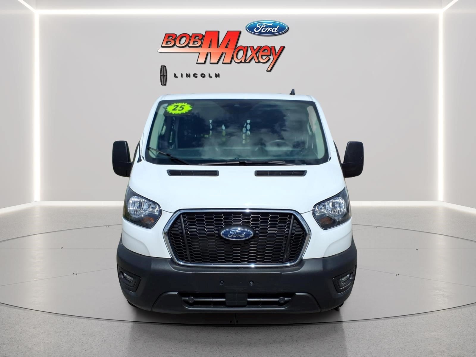 Used 2025 Ford Transit 250 Low Roof w/ Exterior Upgrade Package RWD image 2