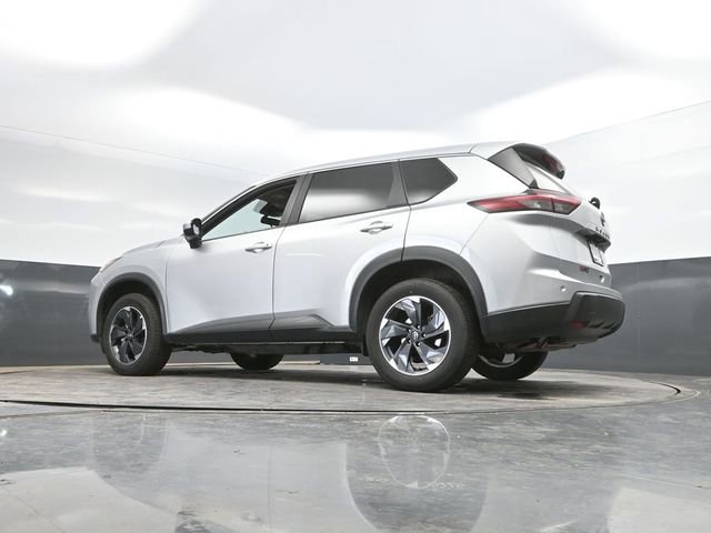 Used 2025 Nissan Rogue SV AWD/4WD image 47