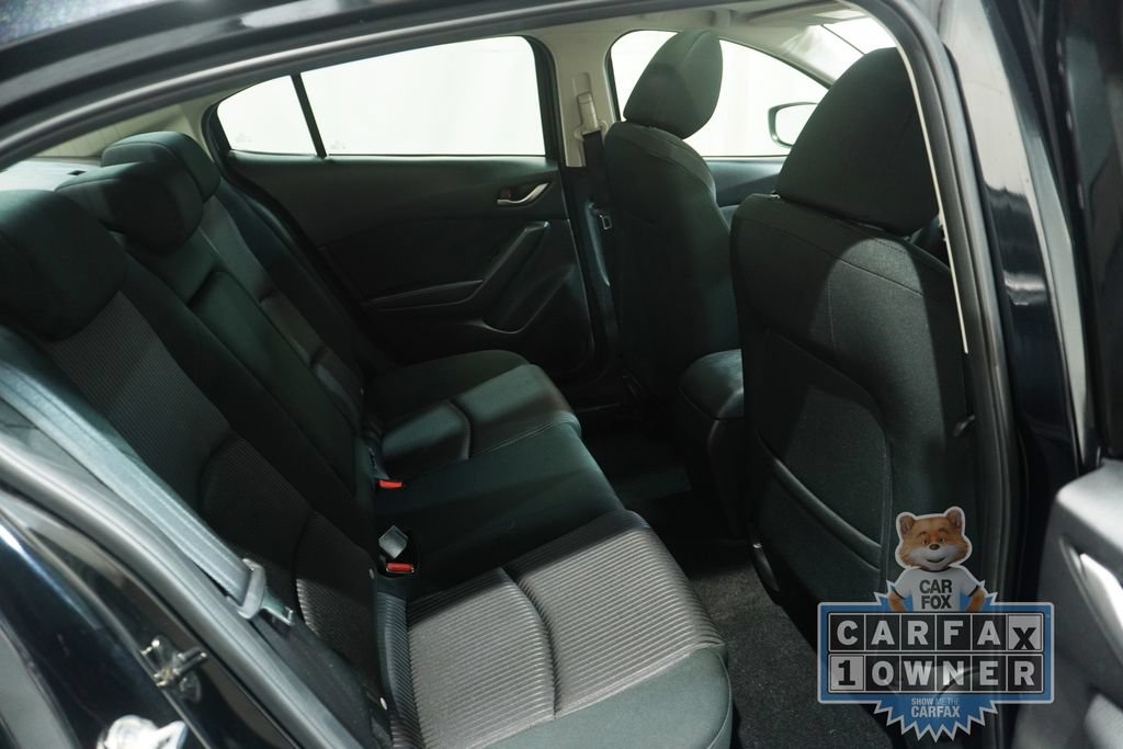 Used 2015 MAZDA MAZDA3 i Touring w/ Technology Package FWD image 15