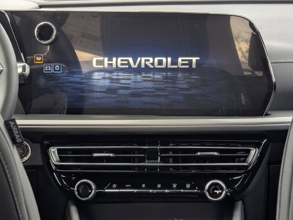 New 2026 Chevrolet Traverse LT w/ LPO, Floor Liner Package image 23