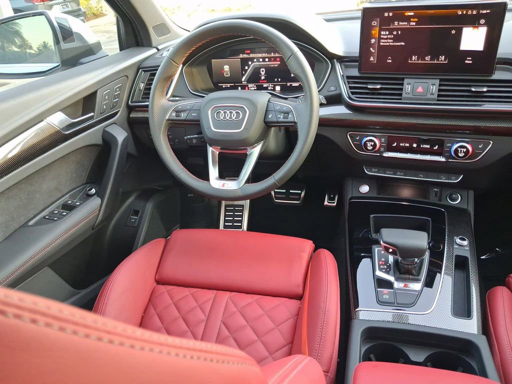 Used 2025 Audi SQ5 Premium Plus image 12