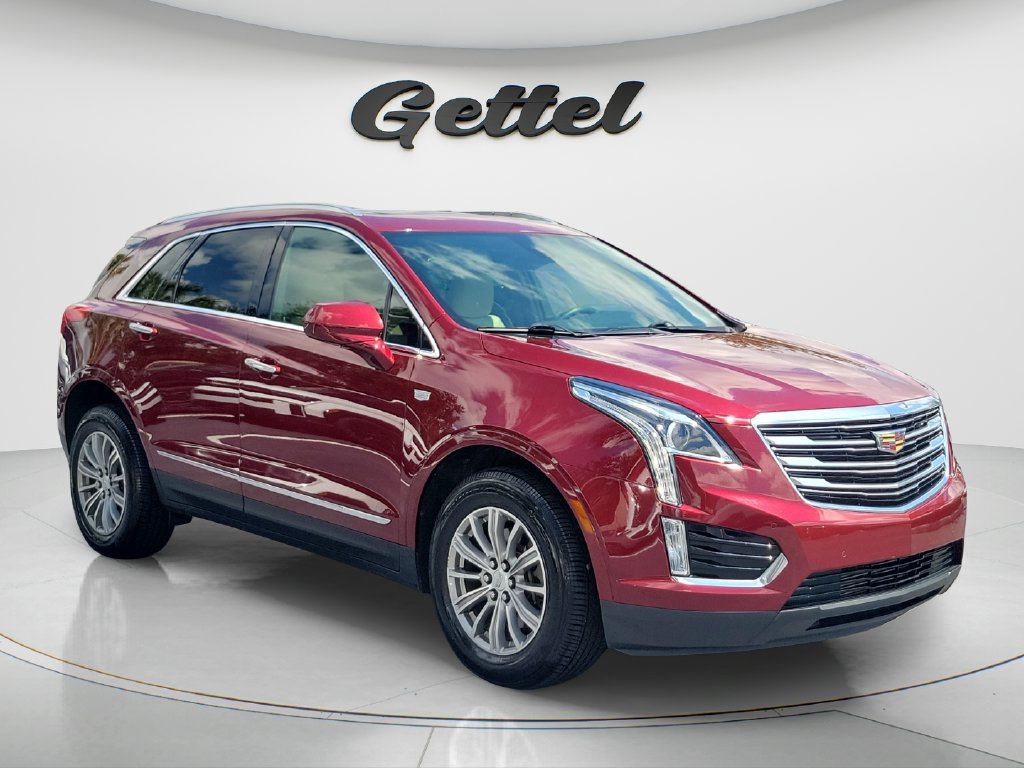 Used 2017 Cadillac XT5 Luxury w/ Driver Awareness Package AWD/4WD image 3