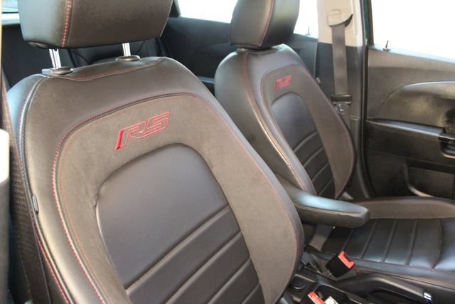 Used 2018 Chevrolet Sonic Premier w/ Driver Confidence Package FWD image 11