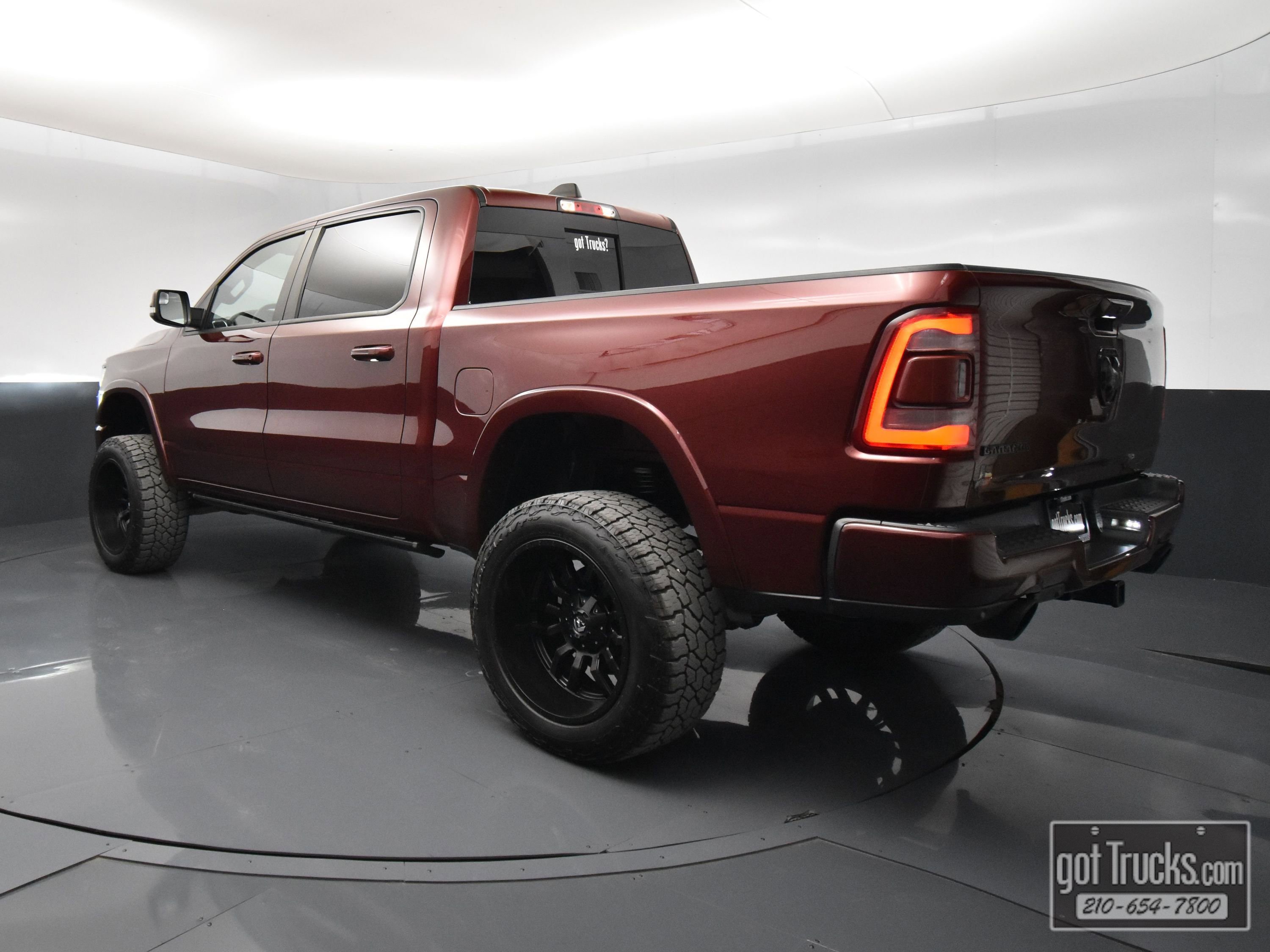 Used 2022 RAM 1500 Laramie w/ Sport Appearance Package AWD/4WD image 5