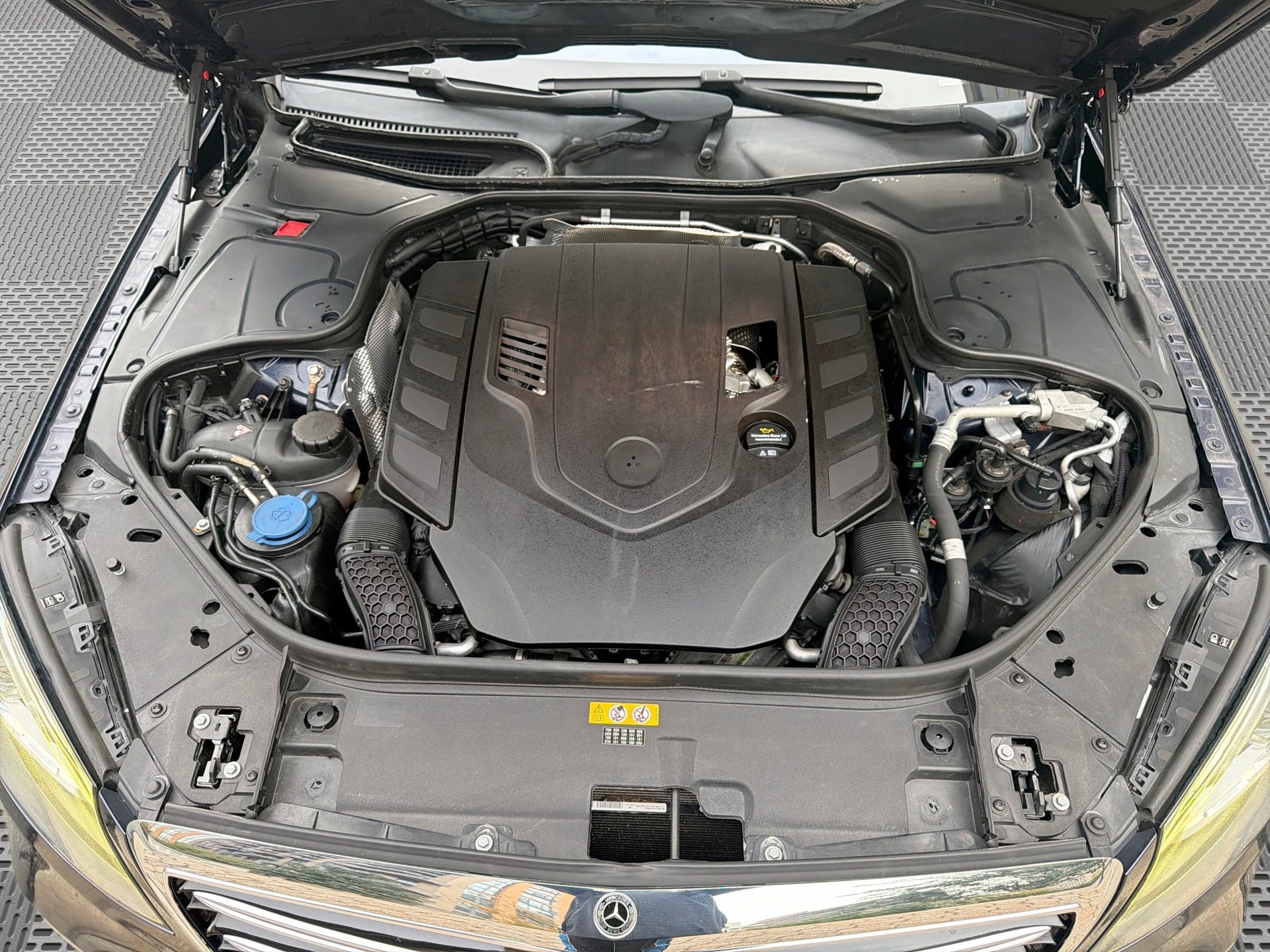 Used 2019 Mercedes-Benz S 560 Sedan image 18