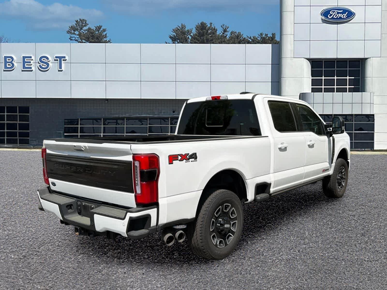 Used 2026 Ford F350 Platinum w/ FX4 Off-Road Package AWD/4WD image 5