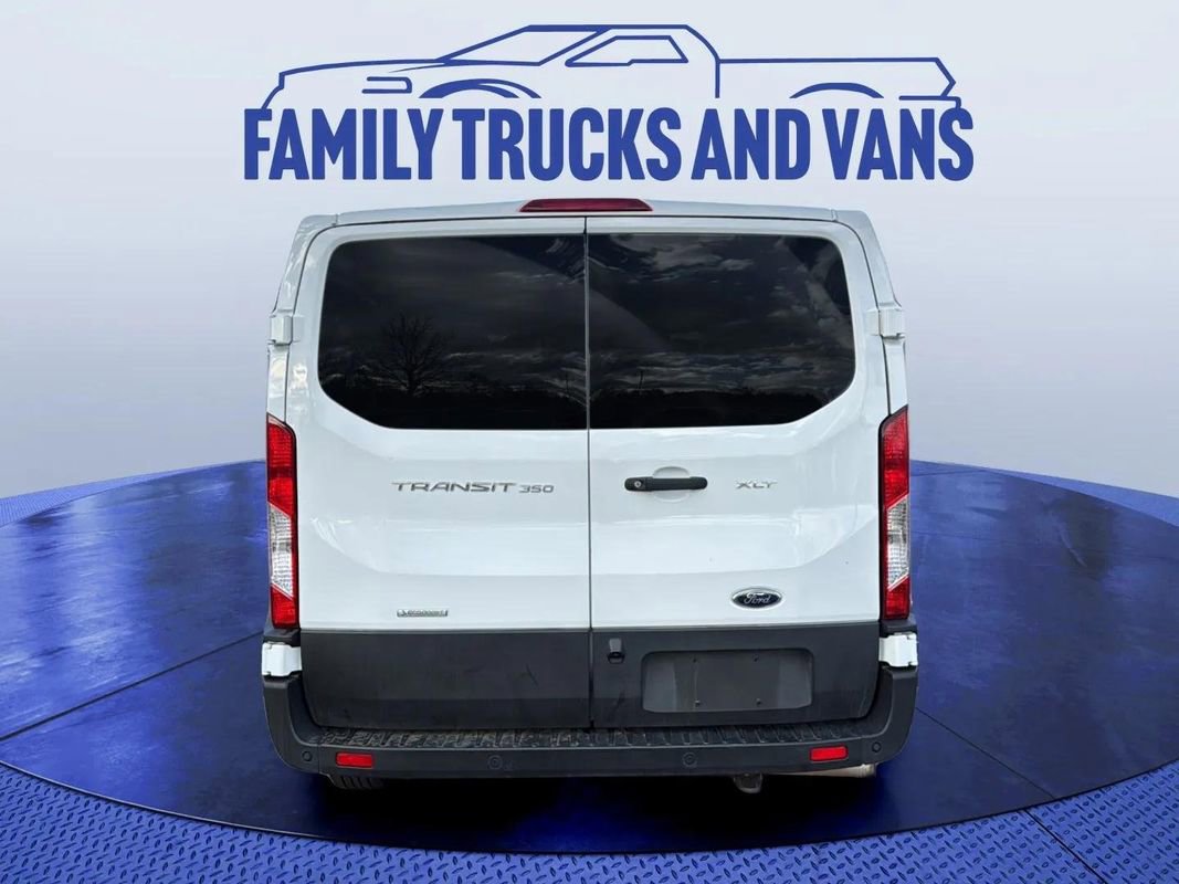 Used 2023 Ford Transit 350 XLT image 4
