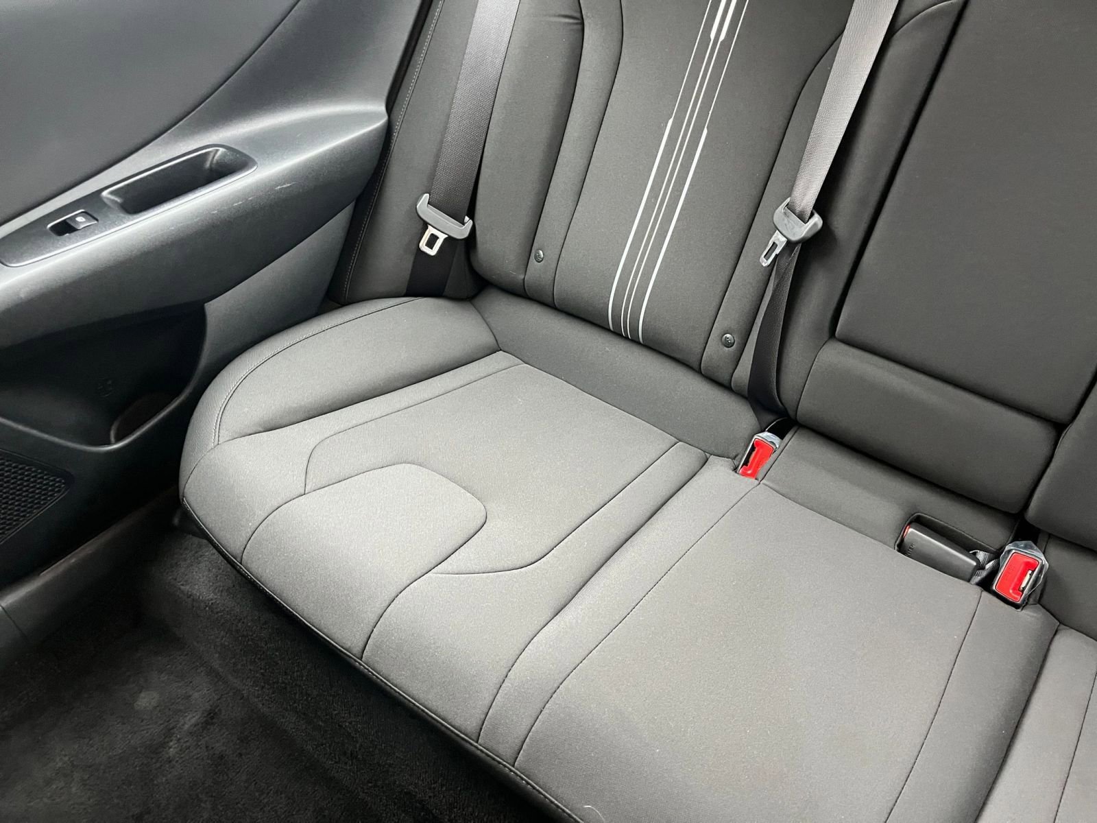 Used 2025 Hyundai Elantra SEL FWD image 42