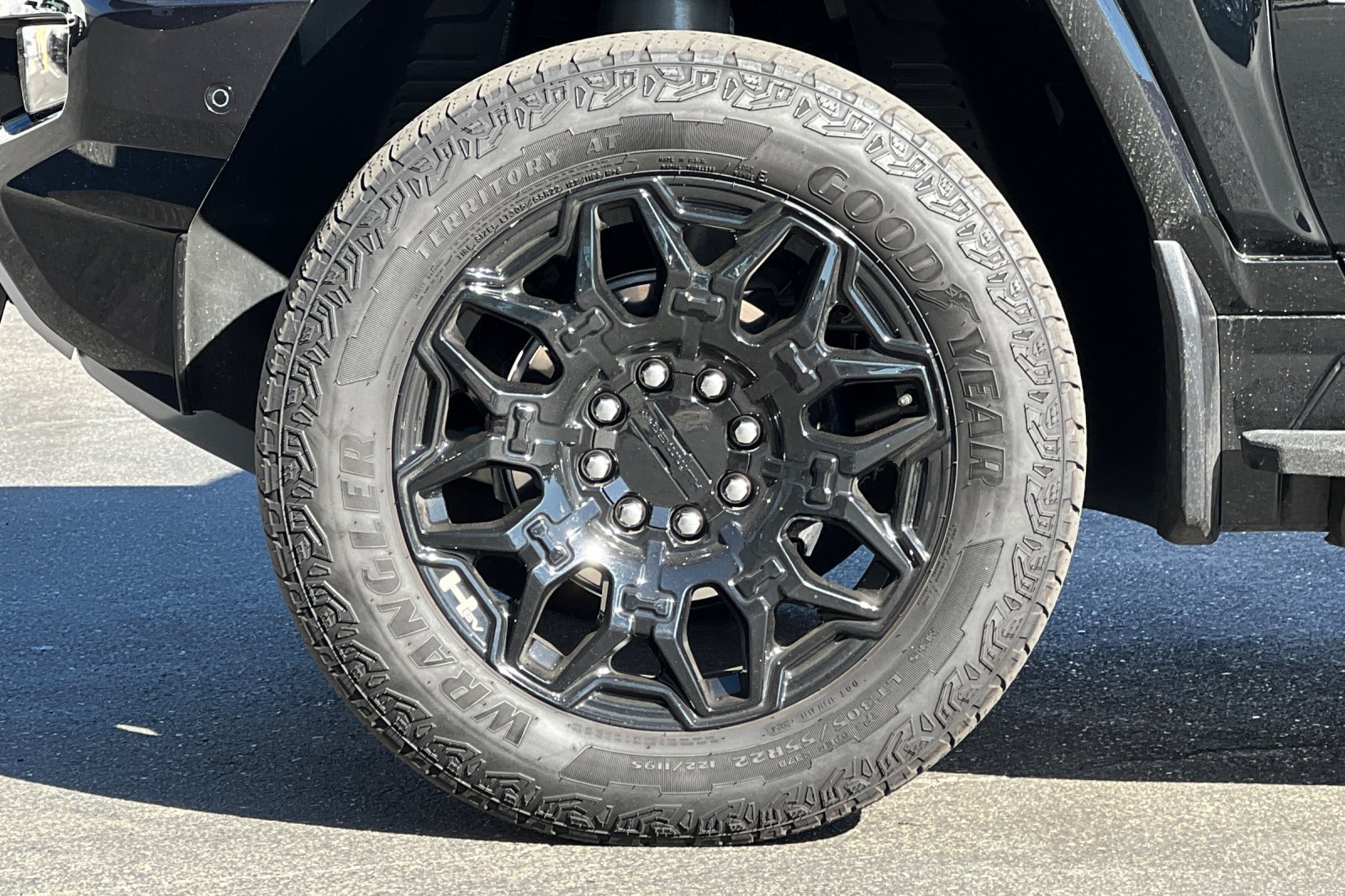 Used 2025 GMC Hummer EV 2X AWD/4WD image 41