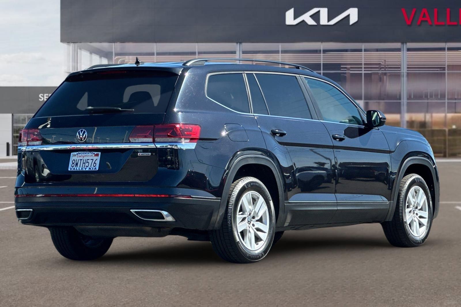 Used 2021 Volkswagen Atlas S image 4