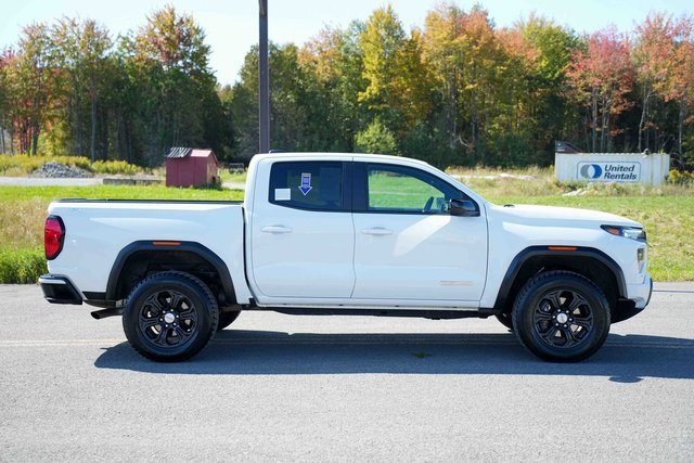 Used 2024 GMC Canyon Elevation image 4