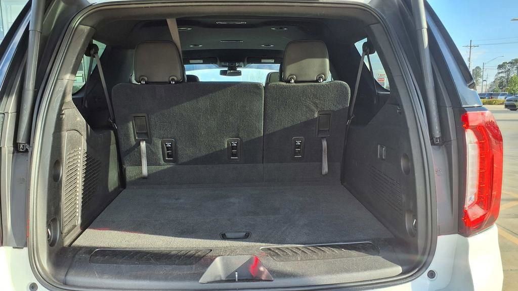 Used 2021 GMC Yukon XL SLT image 11