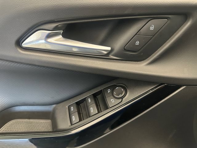 Used 2025 Chevrolet Equinox LT FWD image 19