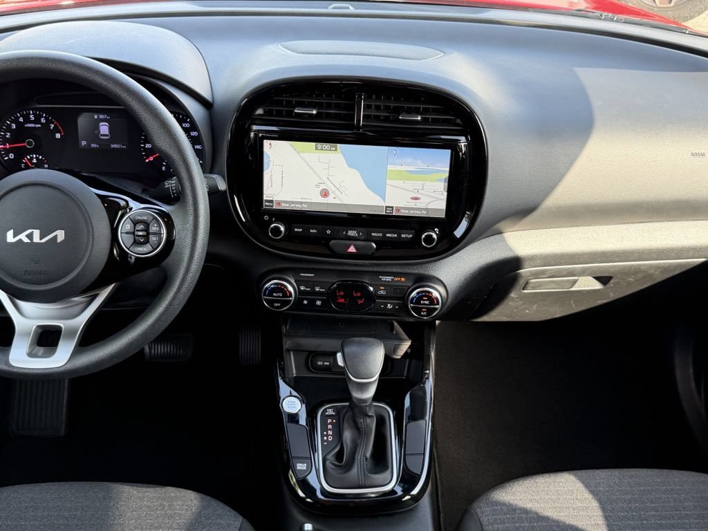 Certified 2022 Kia Soul S FWD image 14