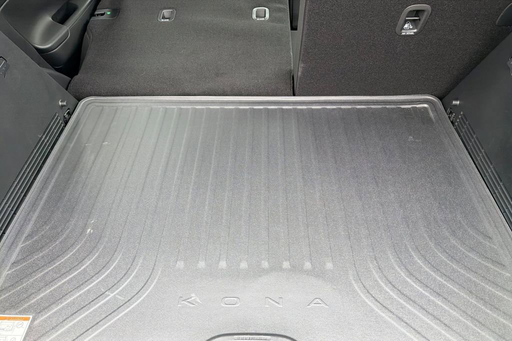 New 2026 Hyundai Kona SE image 13