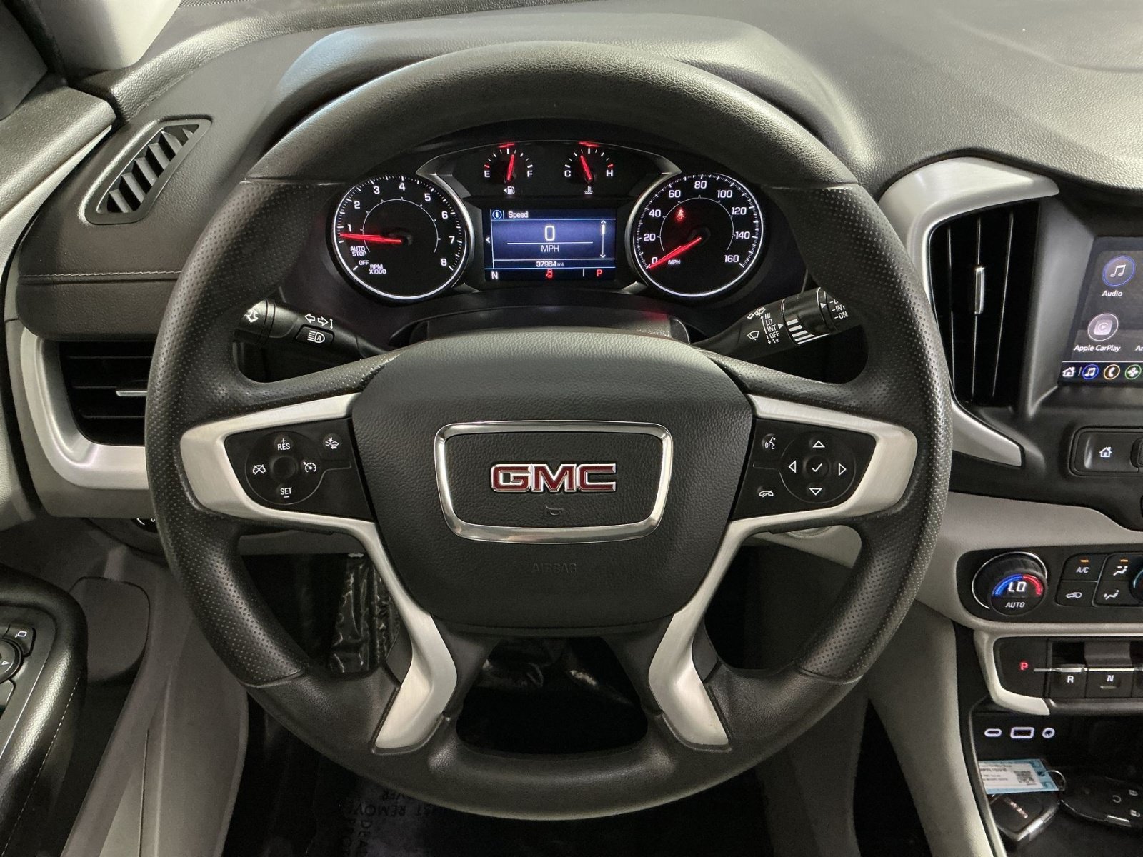 Used 2023 GMC Terrain SLE w/ Driver Convenience Package FWD image 17