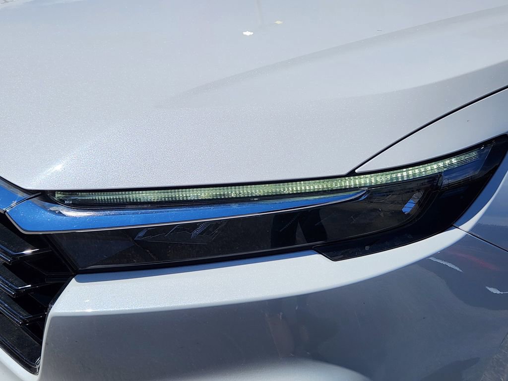 Used 2024 Honda CR-V EX image 8