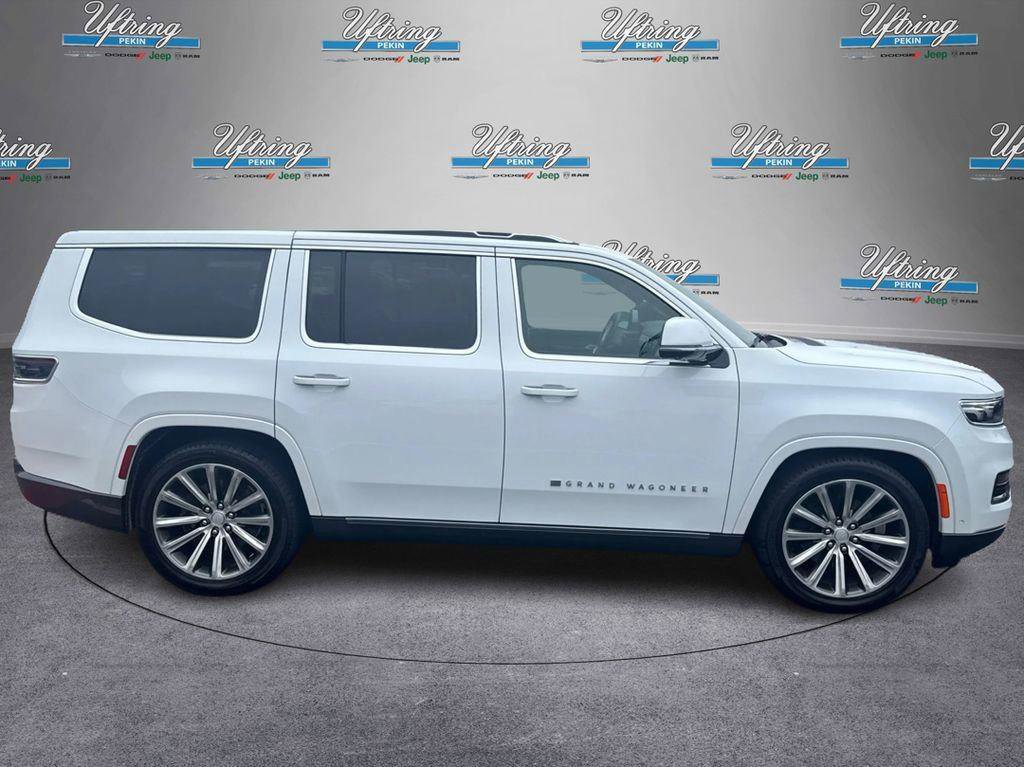 Used 2022 Jeep Grand Wagoneer Series II w/ Convenience Group III AWD/4WD image 2