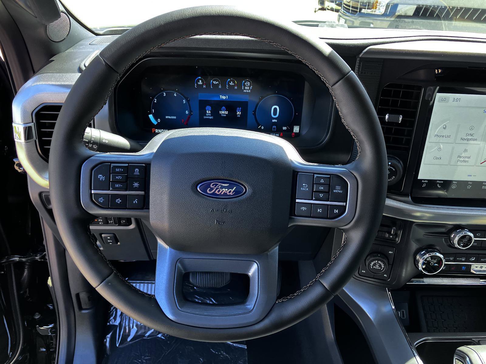 New 2025 Ford F150 Lariat w/ Equipment Group 502A High image 10