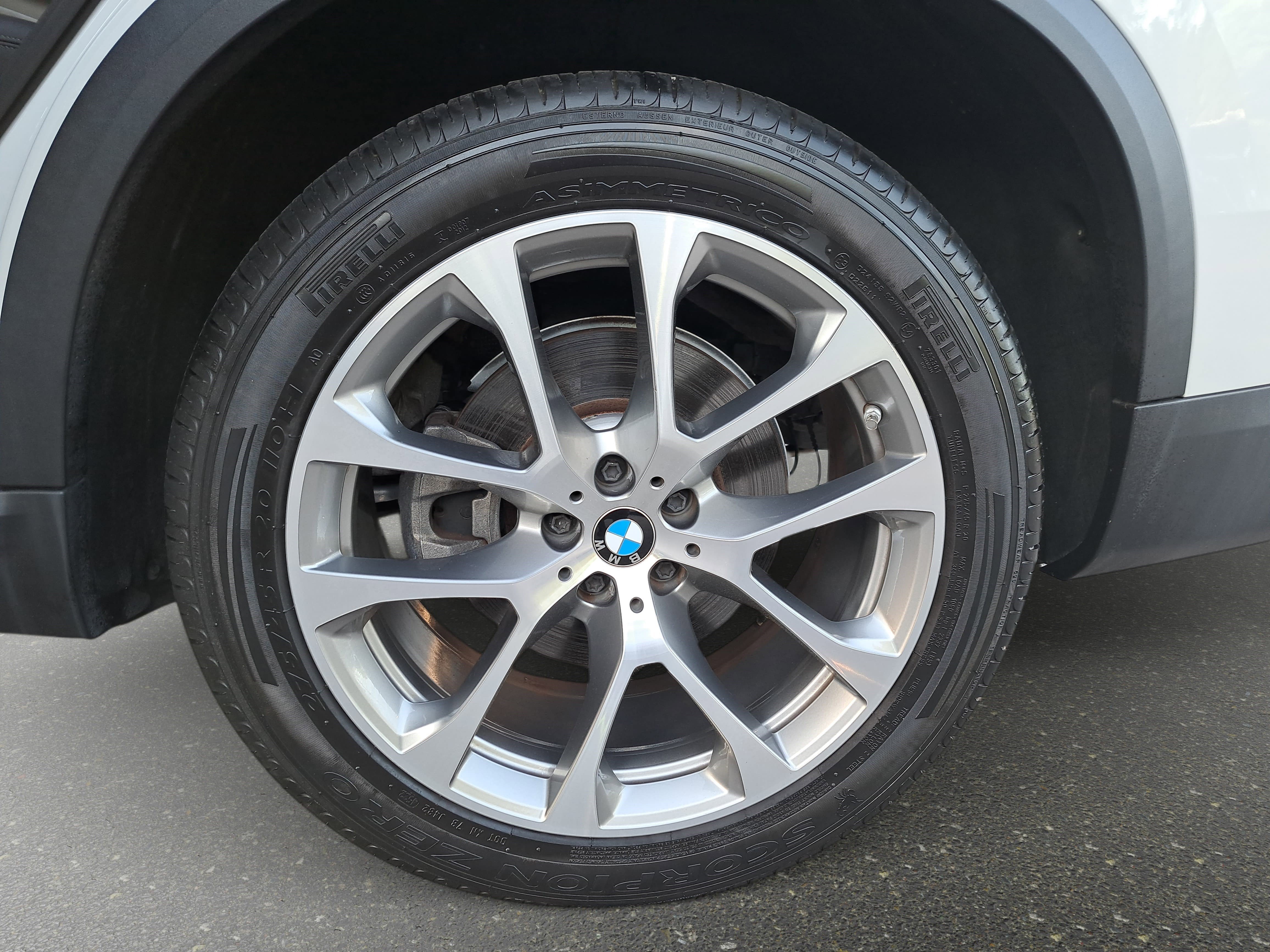 Used 2023 BMW X5 sDrive40i w/ Premium Package image 32