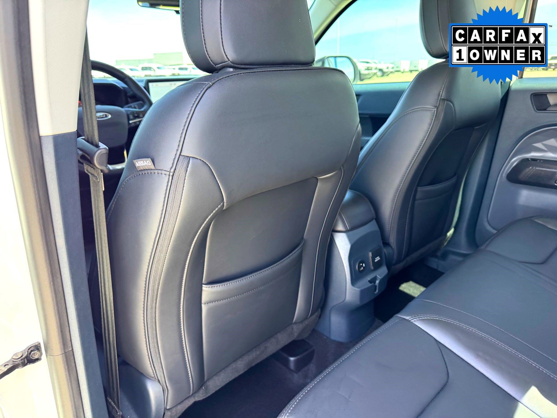 Used 2024 Ford Maverick Lariat w/ Black Appearance Package image 18