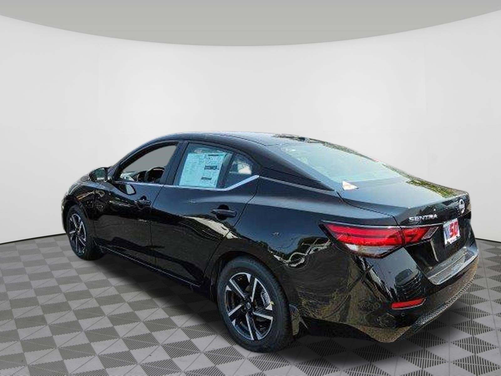 Used 2025 Nissan Sentra SV image 15