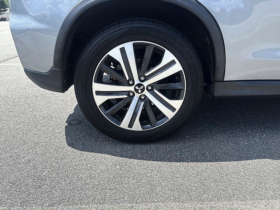 Used 2021 Mitsubishi Outlander Sport ES FWD image 12