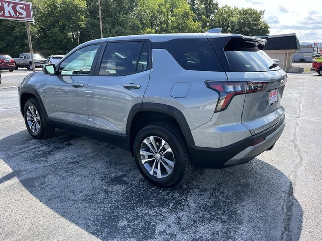 Used 2025 Chevrolet Equinox LT AWD/4WD image 5