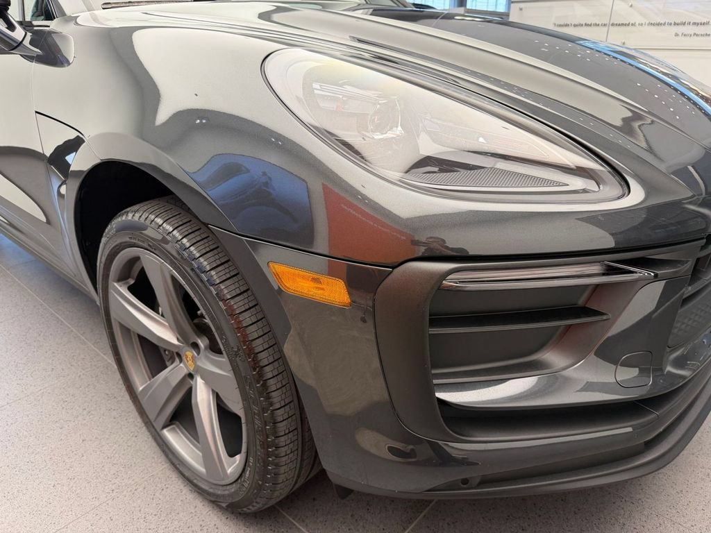Certified 2026 Porsche Macan AWD/4WD image 25