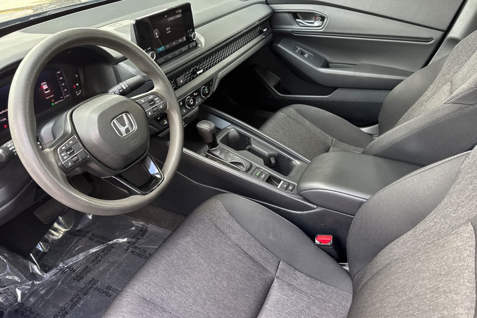 Used 2023 Honda Accord EX image 11