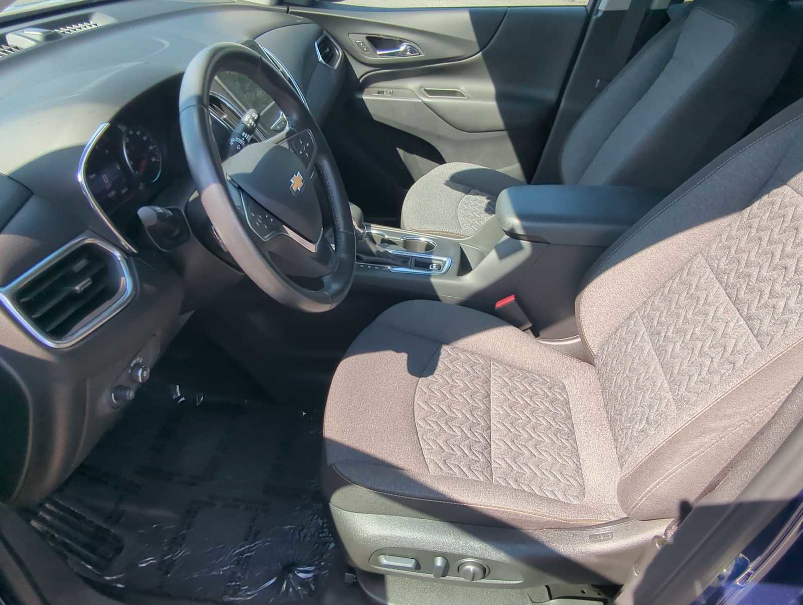 Used 2022 Chevrolet Equinox LT image 10