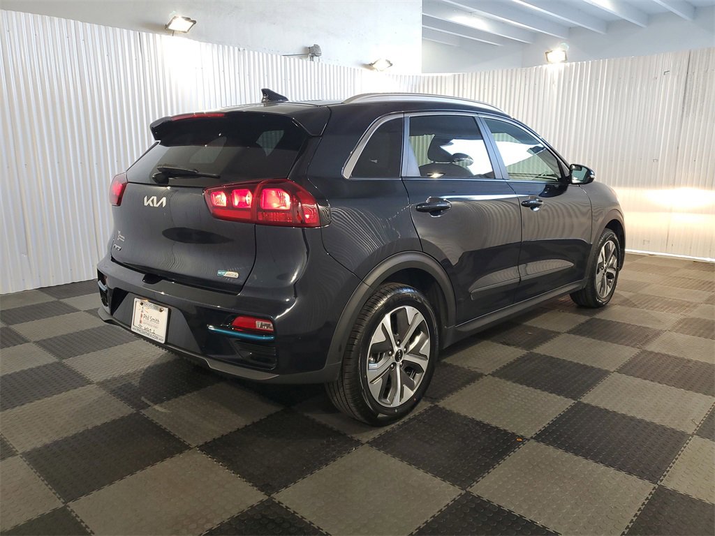 Used 2022 Kia Niro EX image 6