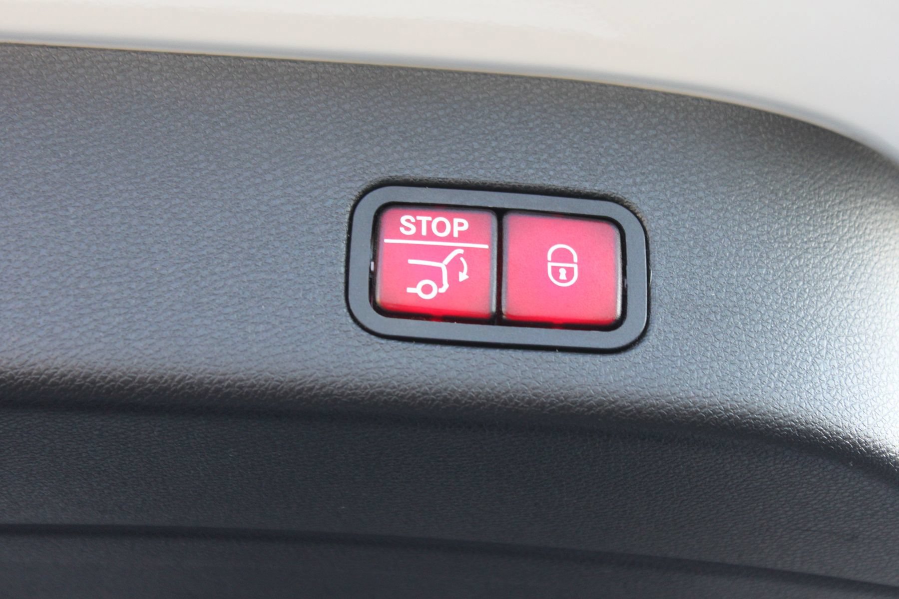 Used 2019 Mercedes-Benz GLS 550 4MATIC image 26