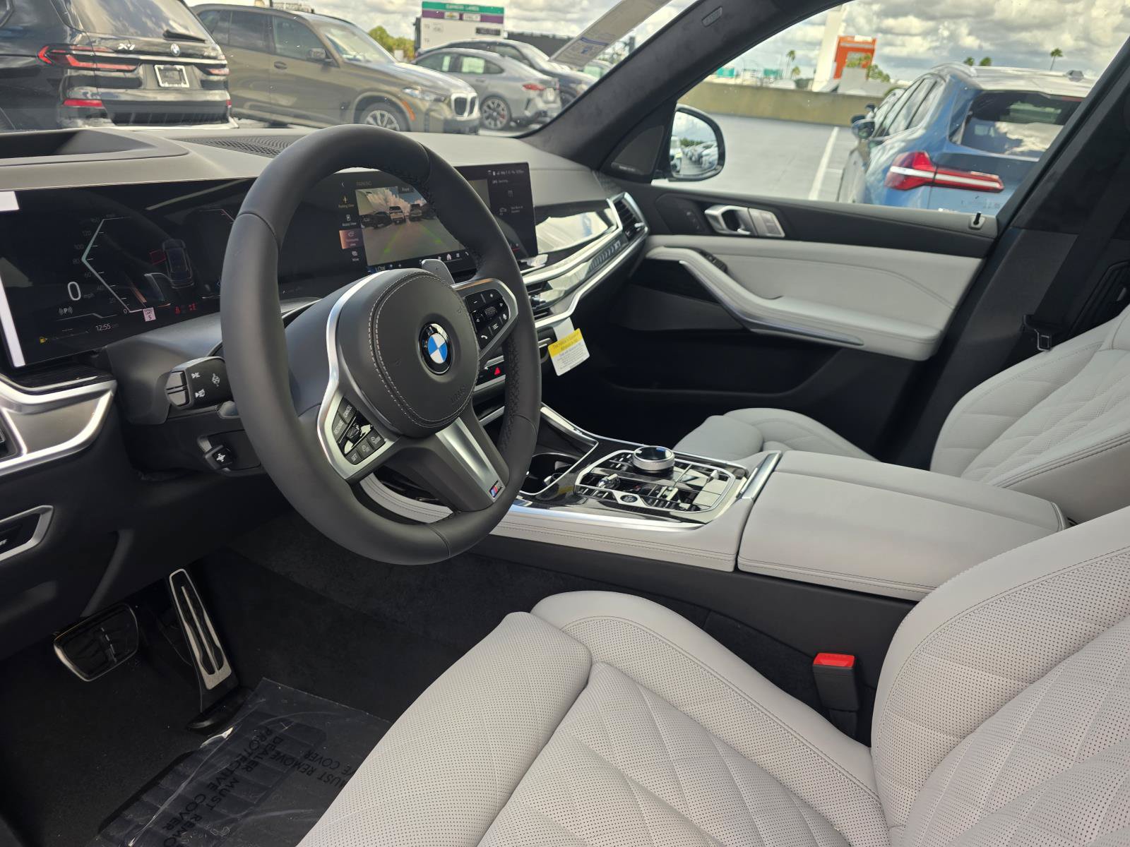 New 2027 BMW X7 xDrive40i AWD/4WD image 17