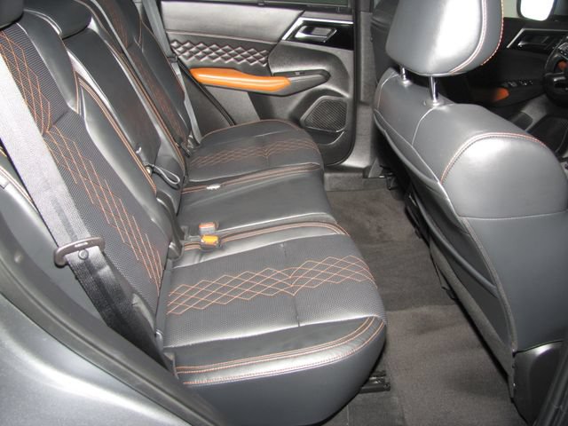 Used 2022 Mitsubishi Outlander SEL AWD/4WD image 19