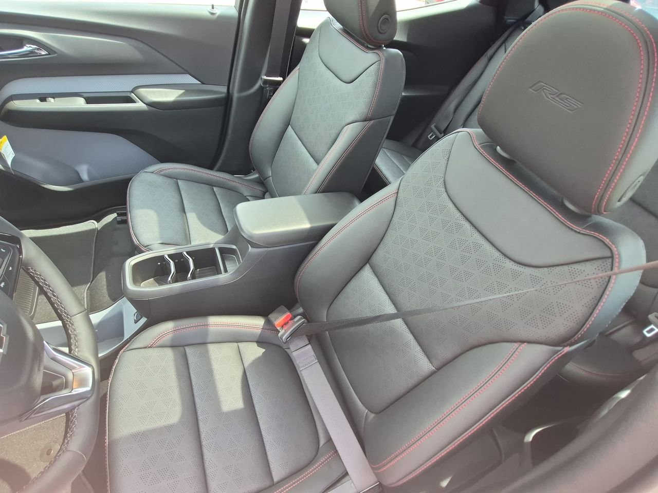 New 2027 Chevrolet Bolt RS w/ Technology Package FWD image 20