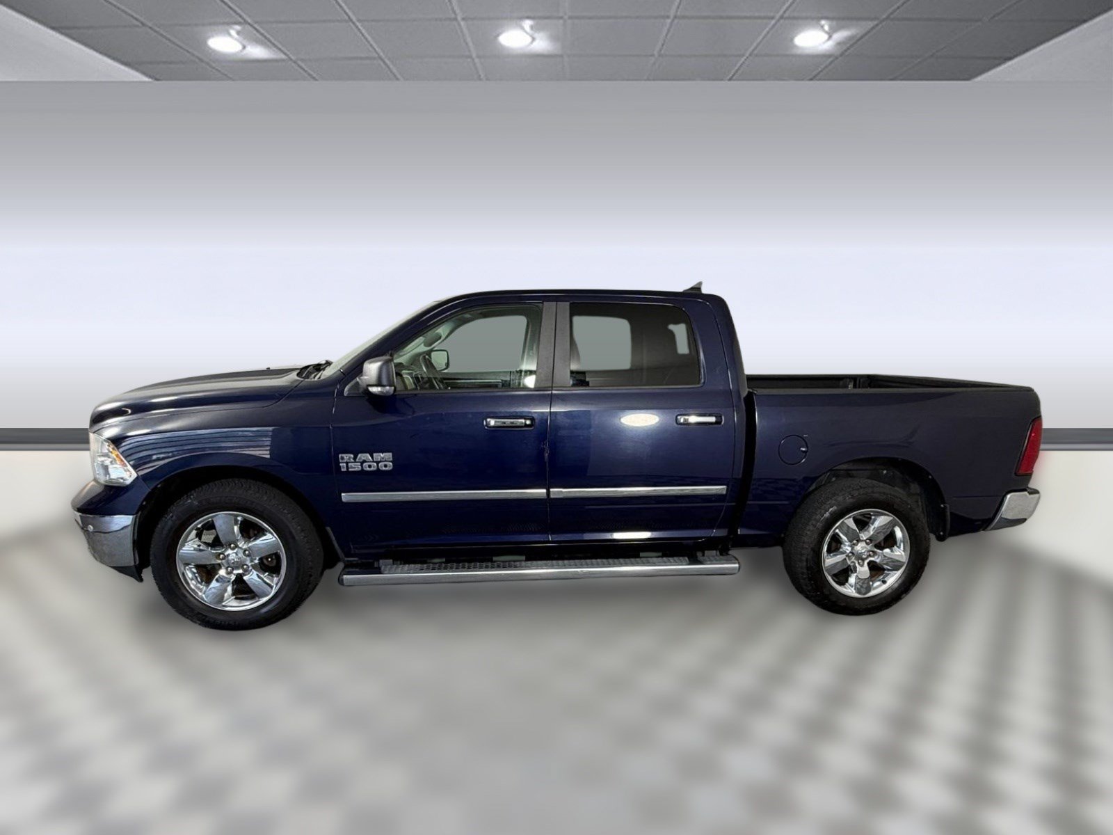 Used 2016 RAM 1500 Lone Star RWD image 2