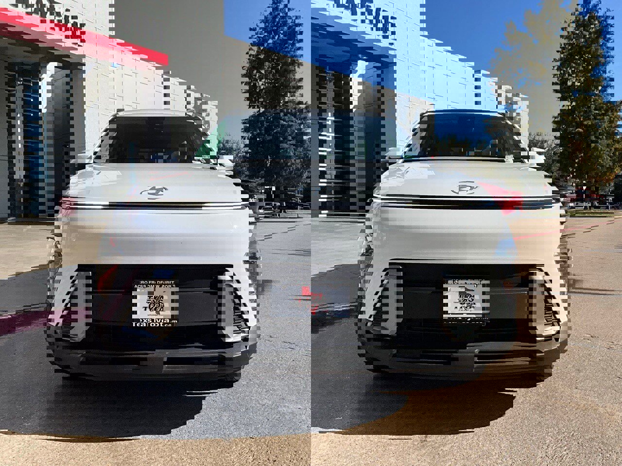 Used 2025 Hyundai Kona SEL image 4