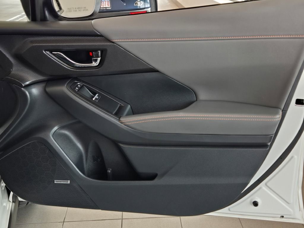 Used 2024 Subaru Crosstrek 2.5i Limited w/ Crosstrek Mirror Package image 5