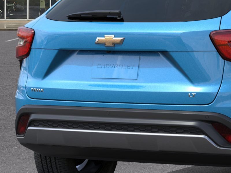 New 2026 Chevrolet Trax LT w/ Driver Confidence Package FWD image 14