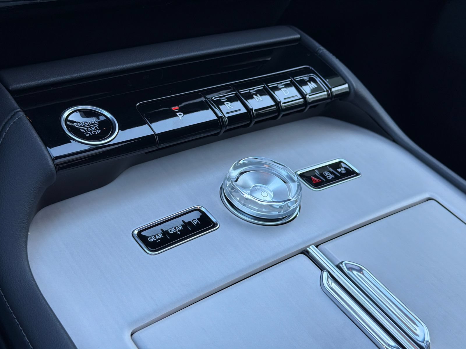 New 2026 Lincoln Navigator L Reserve w/ Jet Appearance Package AWD/4WD image 28