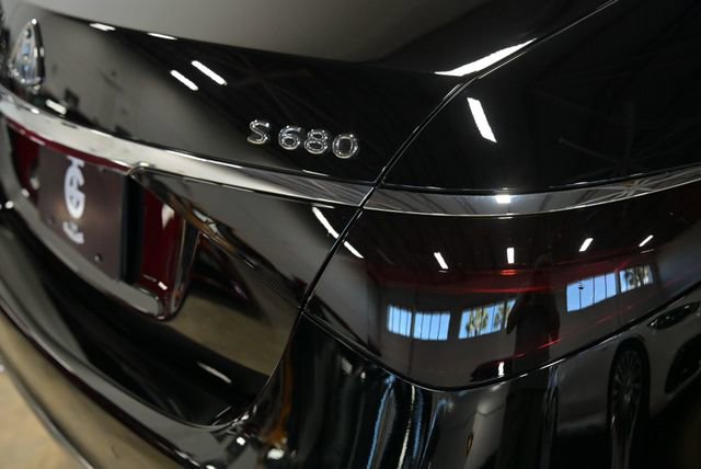 Used 2024 Mercedes-Benz Maybach S 680 Maybach S 680 4MATIC Sedan image 12
