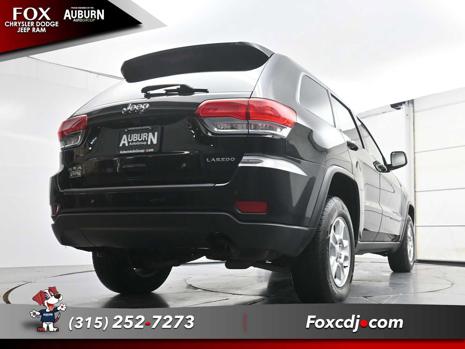 Used 2017 Jeep Grand Cherokee Laredo w/ Quick Order Package 23E AWD/4WD image 25