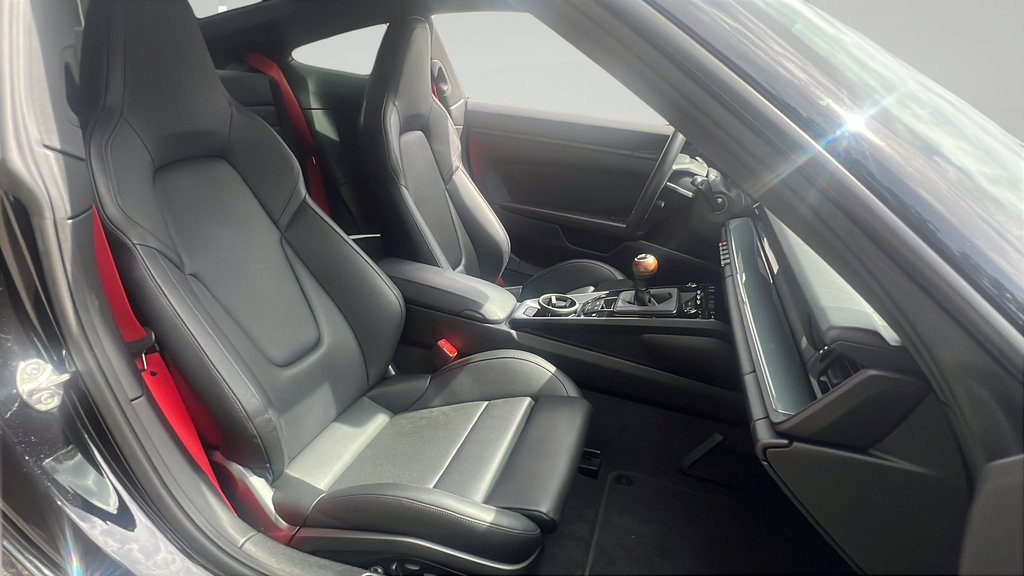 Certified 2025 Porsche 911 Carrera T RWD image 21