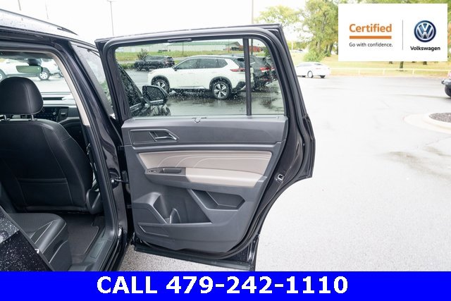 Certified 2022 Volkswagen Atlas SEL R-Line image 13